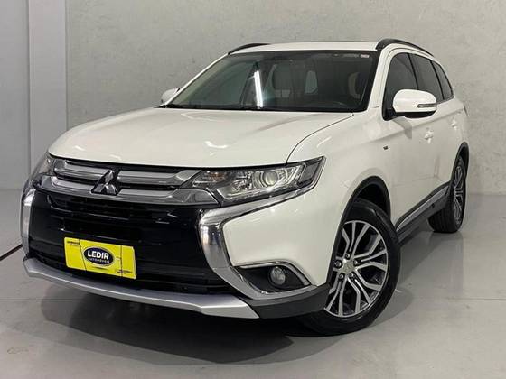MITSUBISHI OUTLANDER 3.0 GT 4X4 V6 24V GASOLINA 4P AUTOMÁTICO